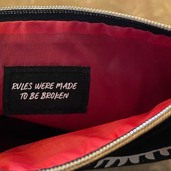 Ipsy Makeup Bag LASHES with Gold Zipper & Trim and Pink Interior - Picture 3 of 3